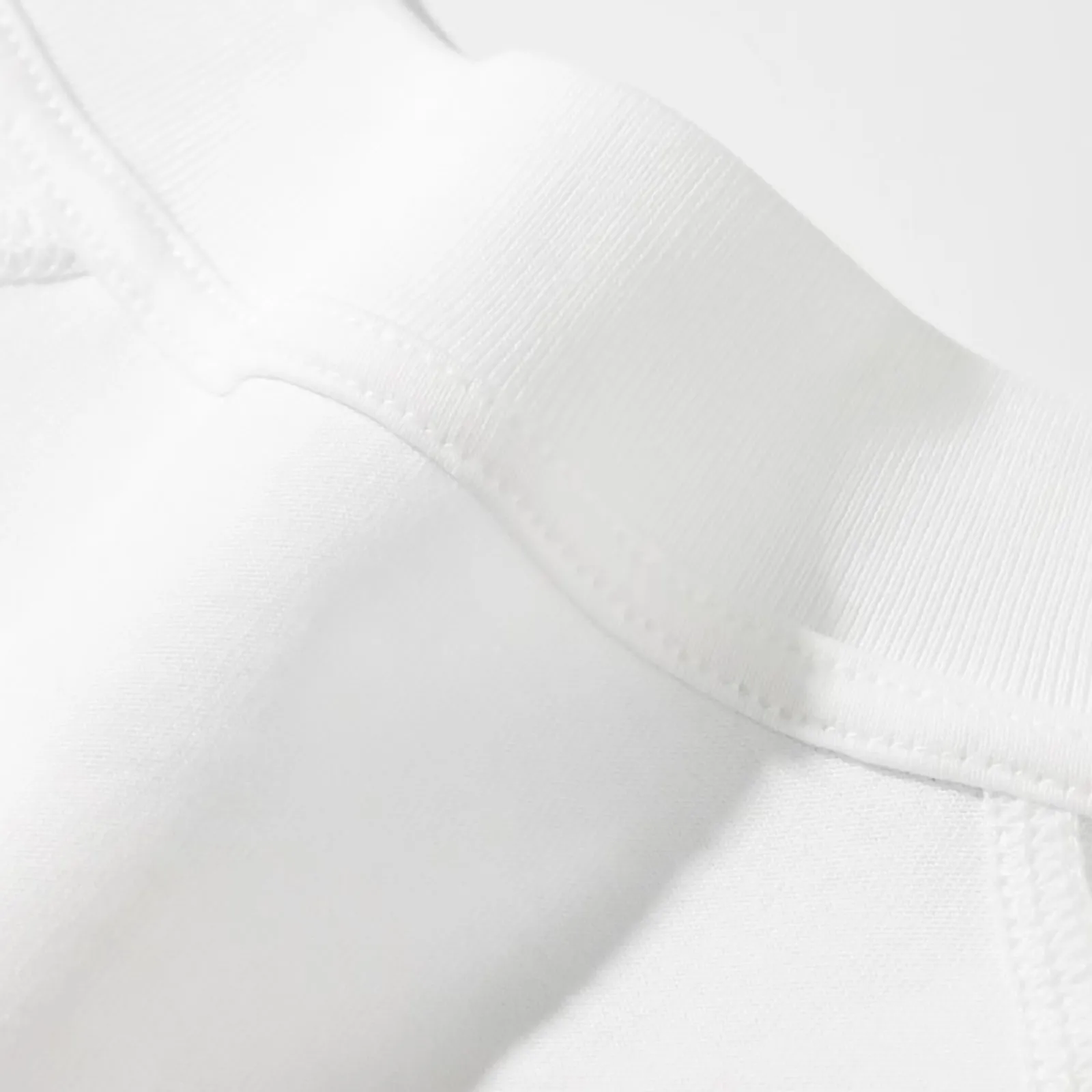 Brand new and unopened Naoya I - Streetwear Brands avis et prix